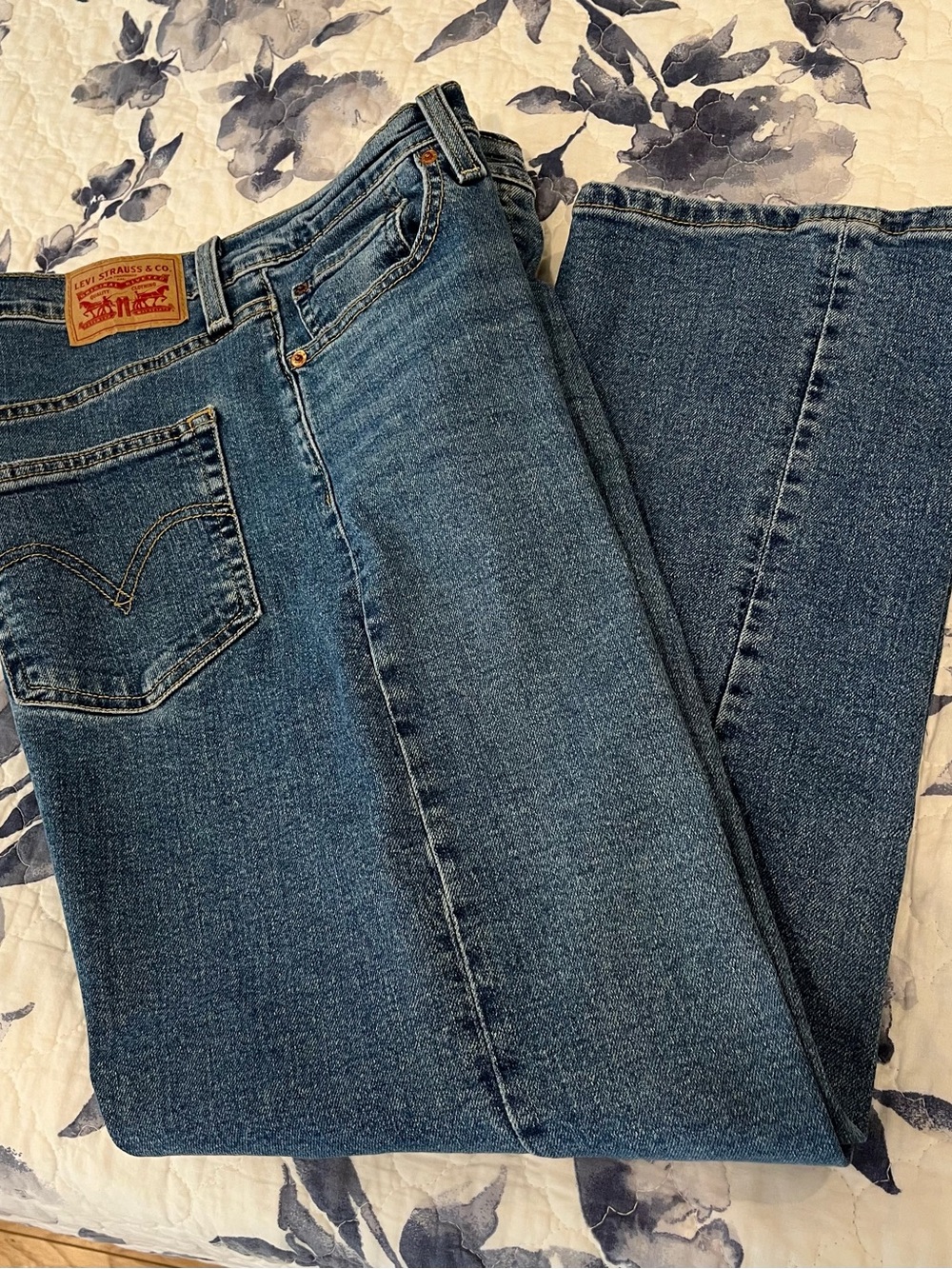 Levi’s Womens Ribcage Straight Ankle Jeans